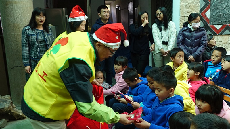 聖誕老人的禮物|國泰投信