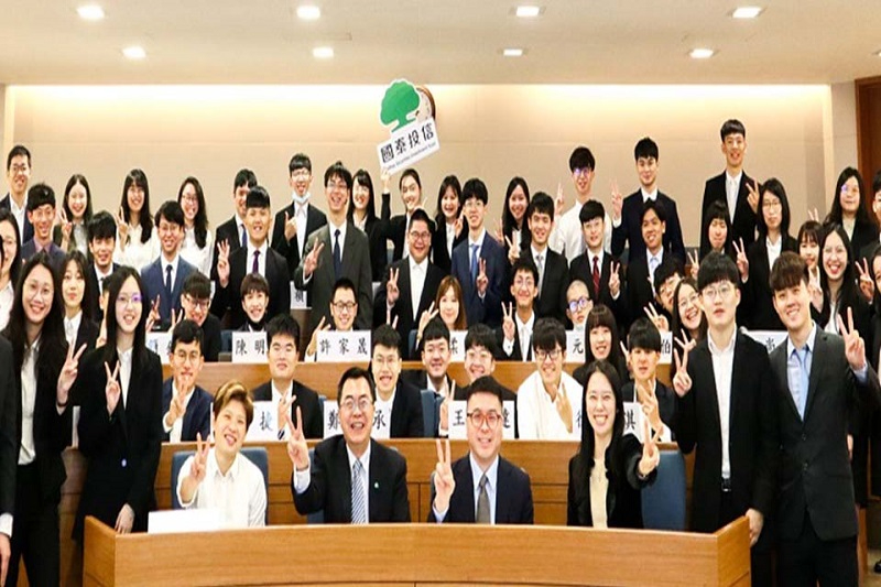 致力培育青年金融人才，國泰投信再攜手政大產學合作